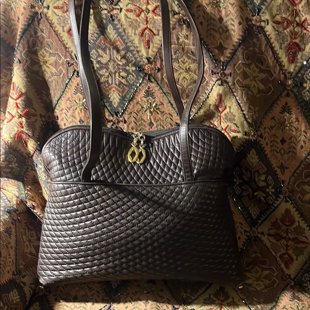 BALLY Elegant Brown Quilted Leather Women's Bag - Picture 2 of 12